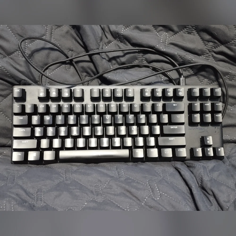 RGB HyperX Keyboard With Mouse - Picture 1 of 2